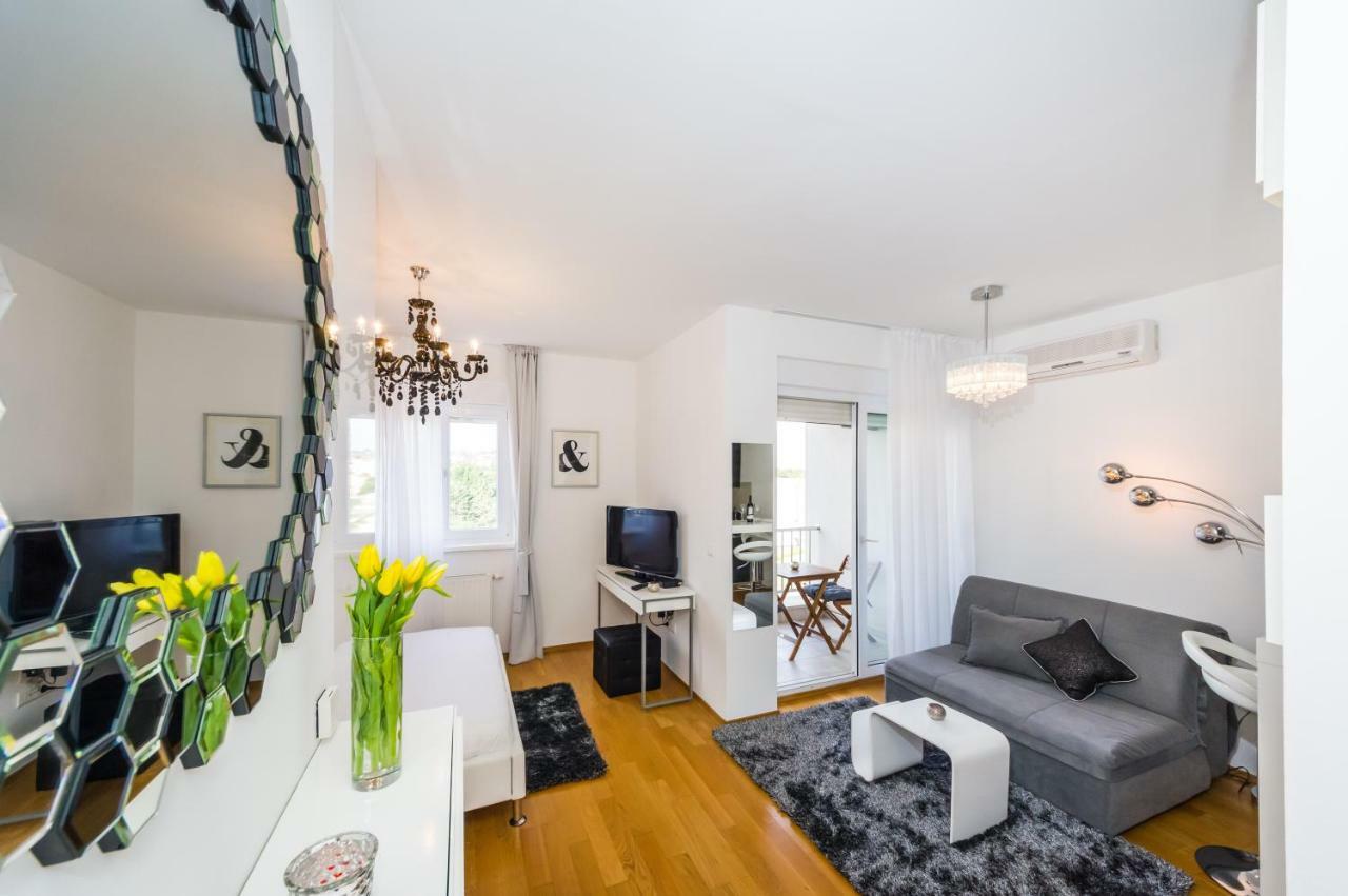 Studio Apartment K & K With Free Garage Ζαντάρ Εξωτερικό φωτογραφία